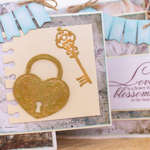 Turn the key and see what's inside the Sara Signature Vintage Diary collection!