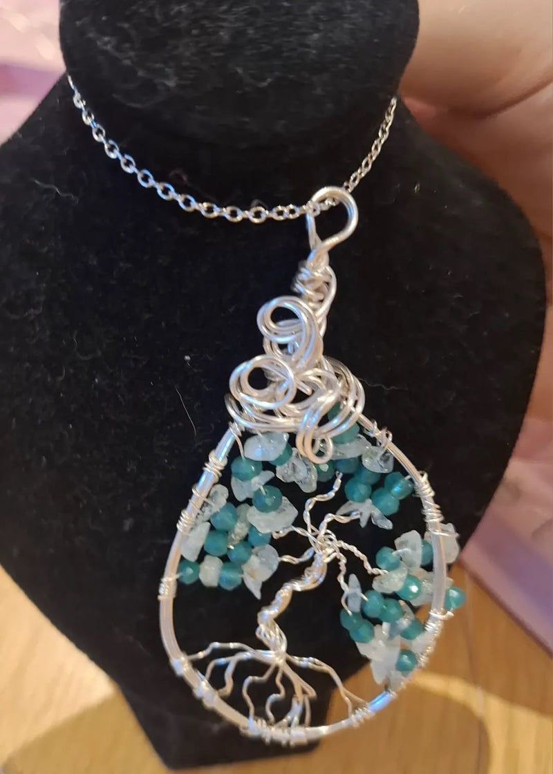 Thur 26 Nov 11AM: Jewellery Making with Jo from Handmade Jewellery